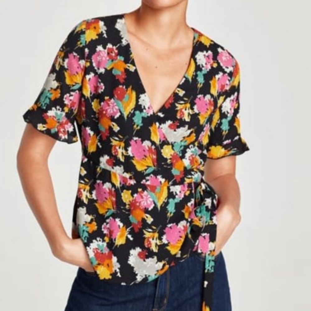 Zara Trafaluc Floral Wrap Top Size XS